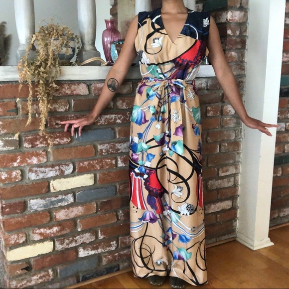 SOLD Vintage 1970s Hippie Boho Floral Dress by Mis Tique of California - Picture 3 of 9